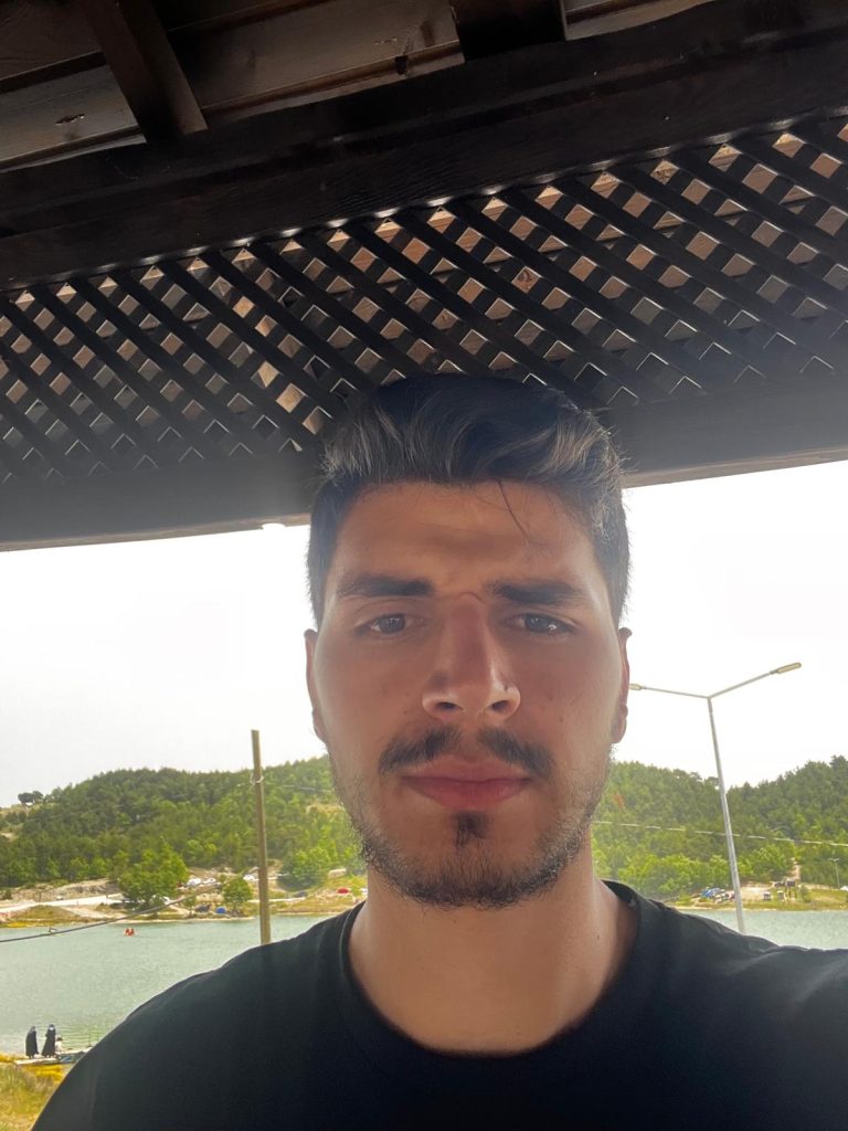 Nasır Kırmızı
